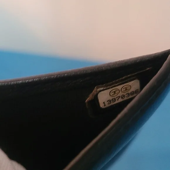 Chanel Sweater Embossed Compact Wallet - Picture 10 of 16